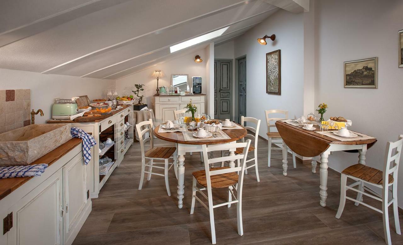 Roncaglia Suite Monticello d'Alba Екстер'єр фото