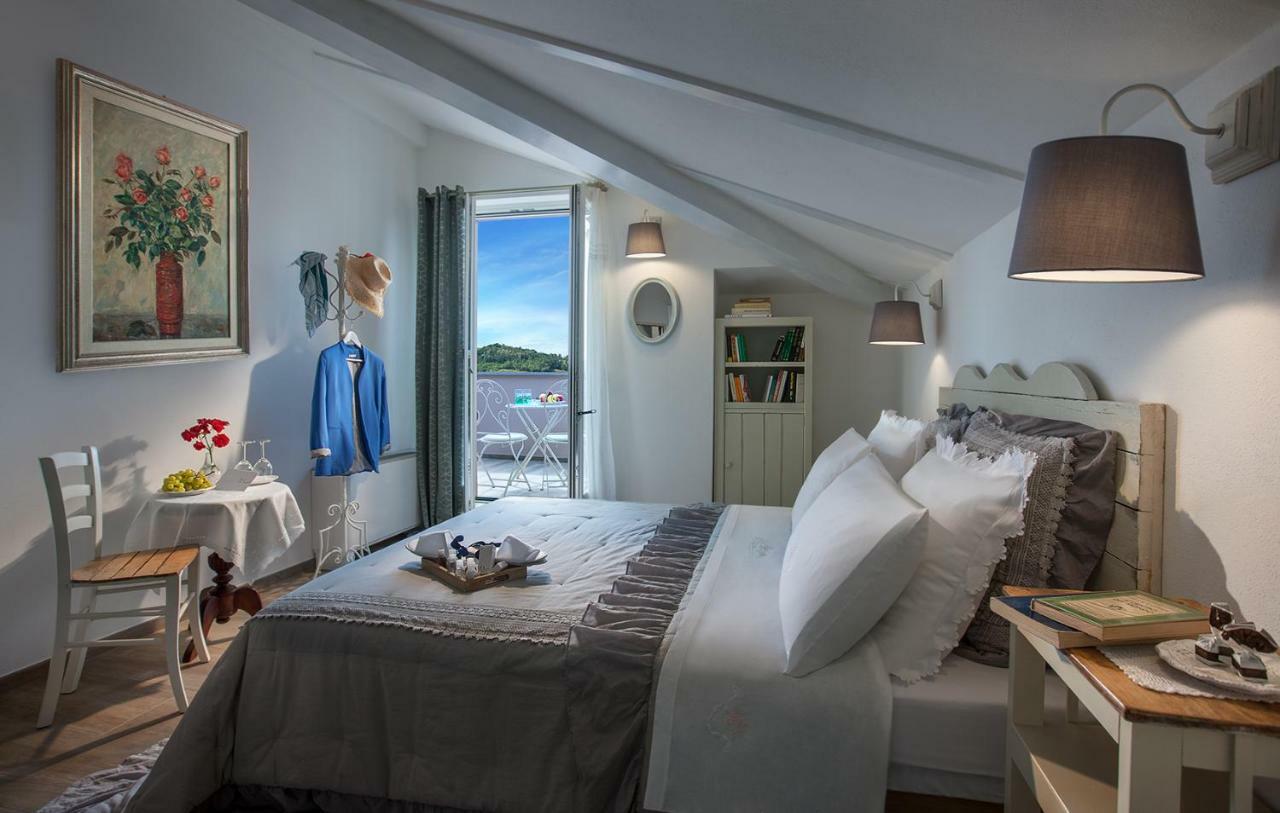 Roncaglia Suite Monticello d'Alba Екстер'єр фото